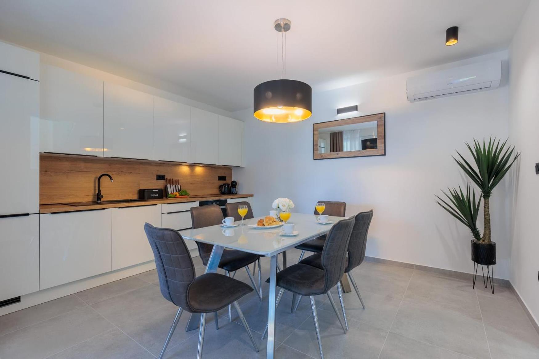 Mara Villa Vrsi